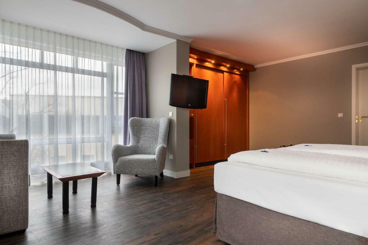Best Western Hotel Goldenes Rad FDH Exterior foto